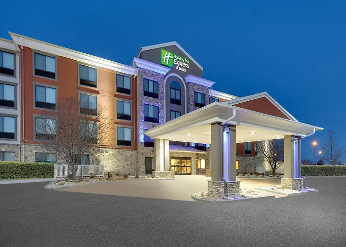 Holiday Inn Express & Suites Mitchell By Ihg